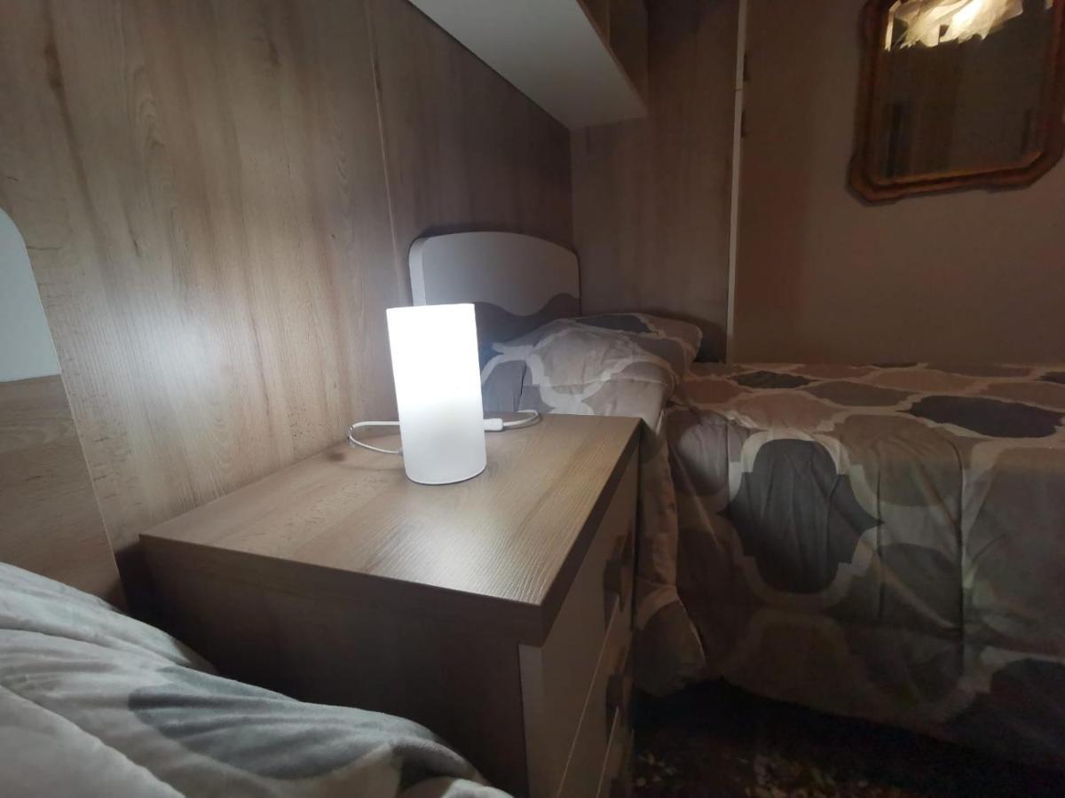Wow Home - 175 Mq - Posteggio Privato - Davanti Porto Traghetti - Fino A 10 Posti Letto Génova Exterior foto